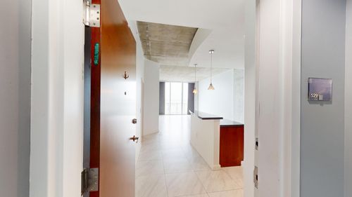 529-300 S Australian Ave, West Palm Beach, FL, 33401-5083 | Card Image