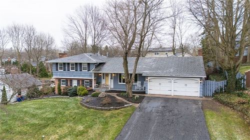 16 Whitecliff Dr, Pittsford, NY, 14534-2928 | Card Image