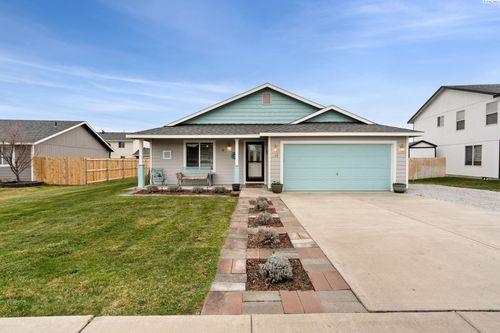 4422 Kubota Ln, Pasco, WA, 99301-9561 | Card Image