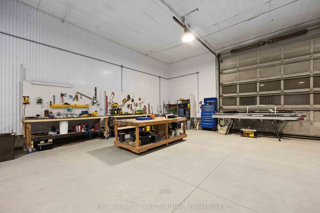 329 Parkhill Dr, Home with 0 bedrooms, 1 bathrooms and null parking in Thedford ON | Image 19