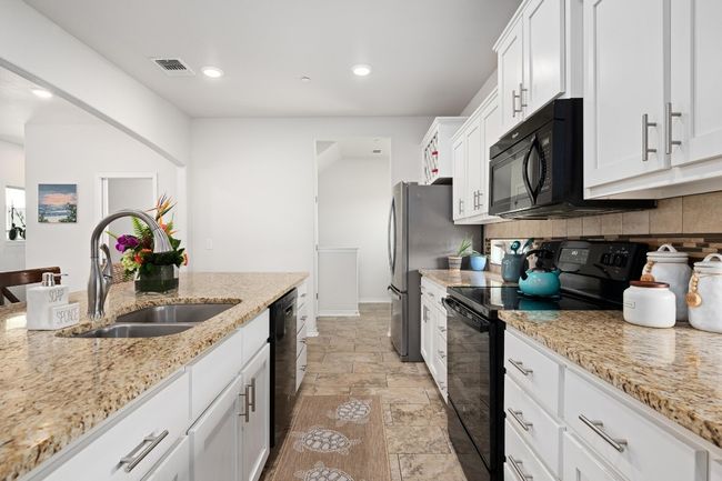 Kitchen | Image 8