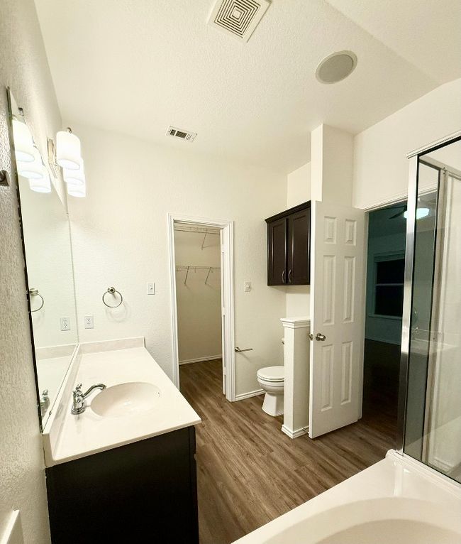 1018 Gentry Dr, House other with 3 bedrooms, 2 bathrooms and 4 parking in Leander TX | Image 8