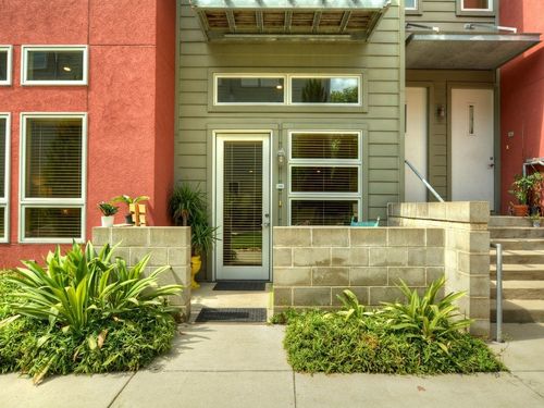 ste-112-1601 E 5th St, Austin, TX, 78702-4494 | Card Image