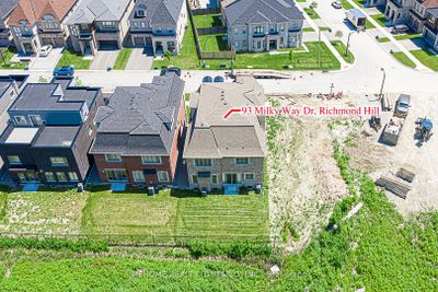 93 Milky Way Dr, House other with 4 bedrooms, 5 bathrooms and 4 parking in Richmond Hill ON | Image 2