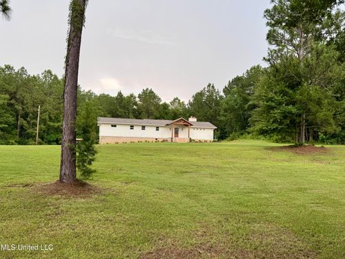 2794 Simpson Highway 13, Mendenhall, MS, 39114-4388 | Card Image