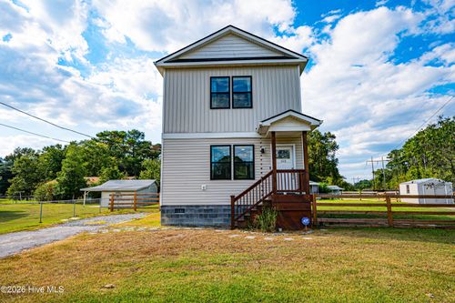 153 Half Moon Church Rd, Jacksonville, NC, 28546-9223 | Card Image