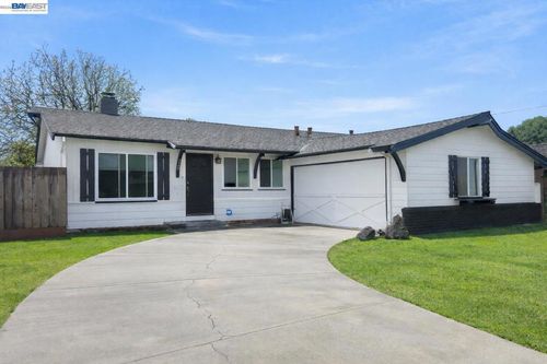 2320 Bermuda Ln, Hayward, CA, 94545-3445 | Card Image
