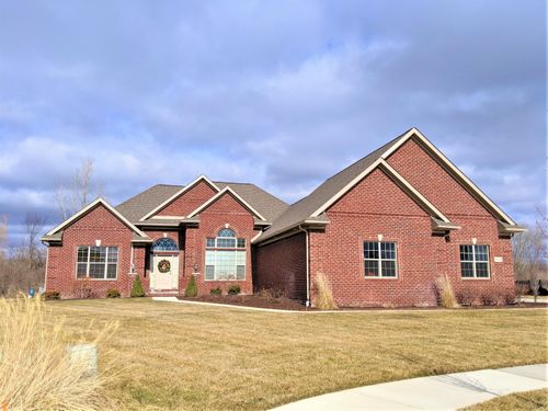 8187 Hunters Ridge Dr, Newport, MI, 48166-7803 | Card Image