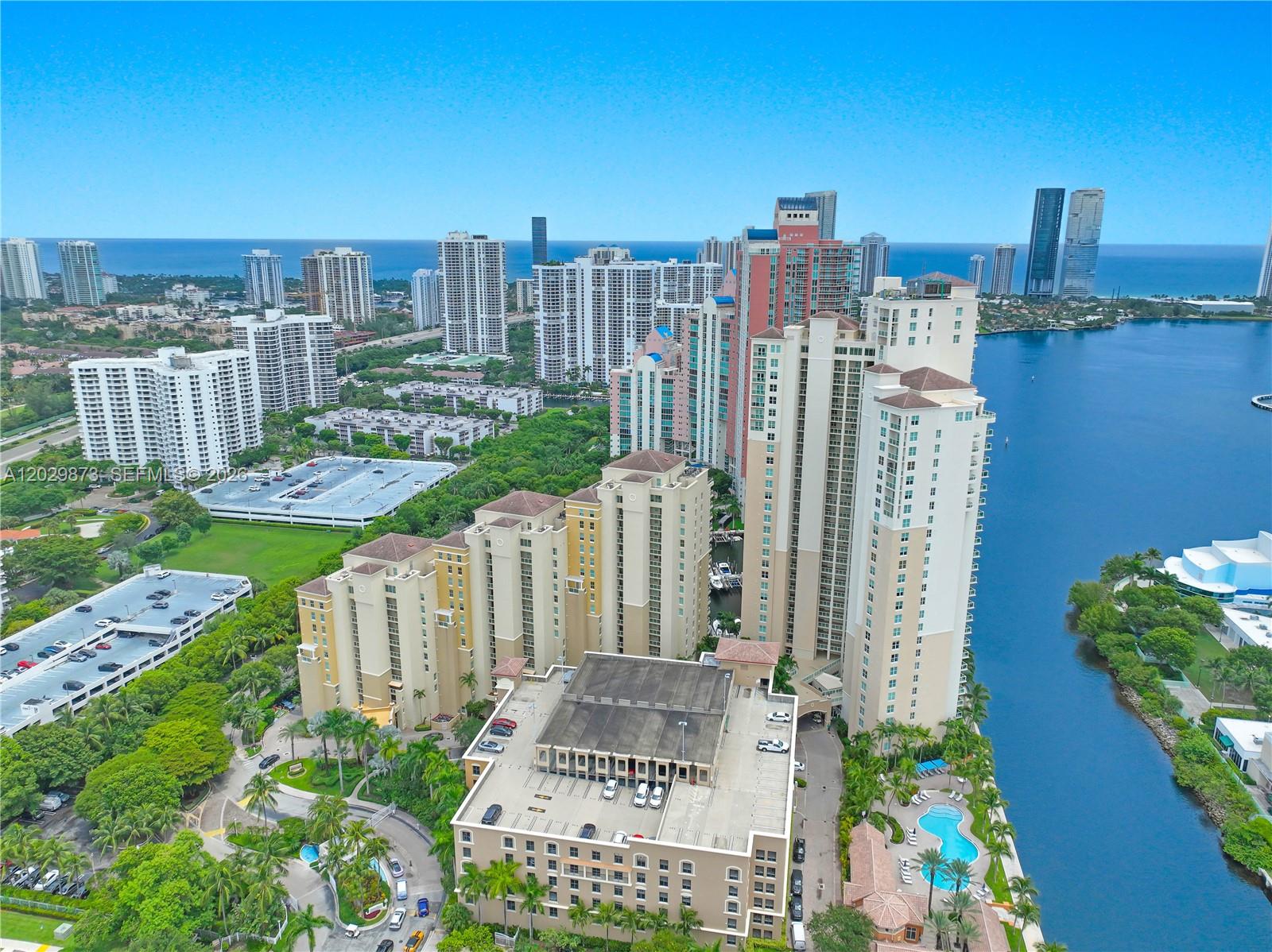 Residential in Aventura