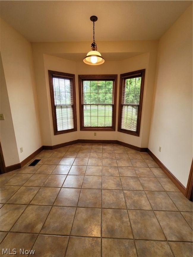 4674 Deer Creek Dr, House other with 4 bedrooms, 3 bathrooms and null parking in Wooster OH | Image 5