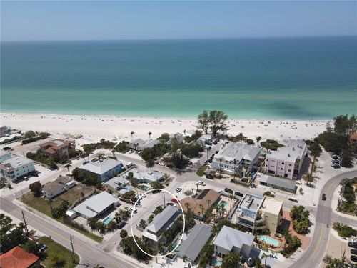 220 36th St, HOLMES BEACH, FL, 34217-2063 | Card Image