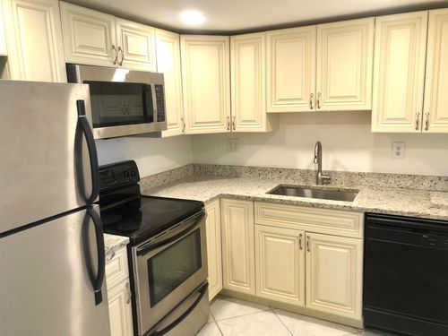 310 Capri G, Delray Beach, FL, 33484-5111 | Card Image
