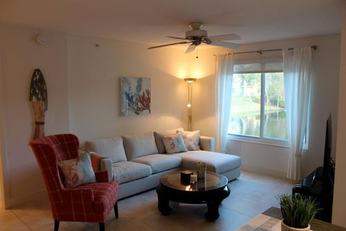 808-808 Villa Cir, Boynton Beach, FL, 33435-8917 | Card Image