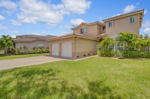 317 E Garden Cove Cir, Davie, FL, 33325-6709 | Card Image