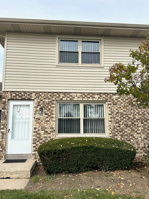 730 Oakton Road, Montgomery, IL, 60538 | Card Image
