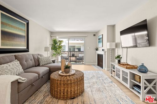 24-8163 Redlands St, Playa del Rey, CA, 90293-8031 | Card Image