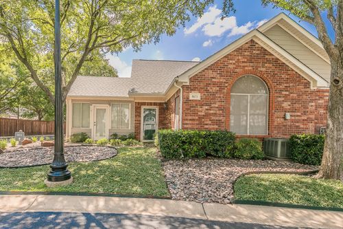 803 Cara Ln, Arlington, TX, 76012-2052 | Card Image