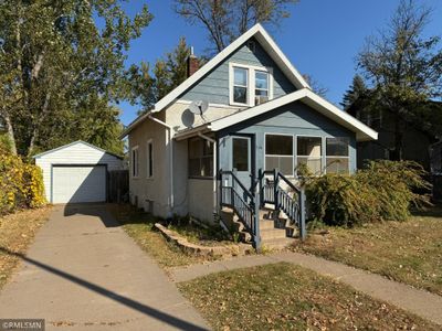 House and Garage | Image 1