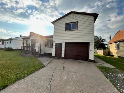 8776 Merritt Pl, Mountain Iron, MN, 55768-2011 | Card Image