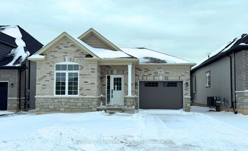 407 Louisa St, Fort Erie, ON, L2A6S7 | Card Image