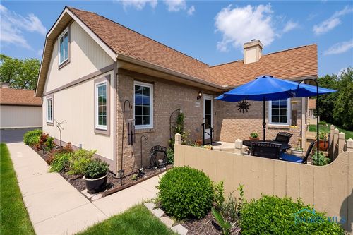 1454 Turnbury Ln, Perrysburg, OH, 43551-1996 | Card Image