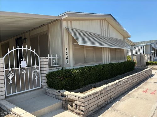 3243 Chimayo Ln, Las Vegas, NV, 89122-3338 | Card Image