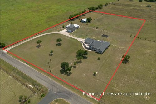 985 County Road 388, Jarrell, TX, 76537-1521 | Card Image