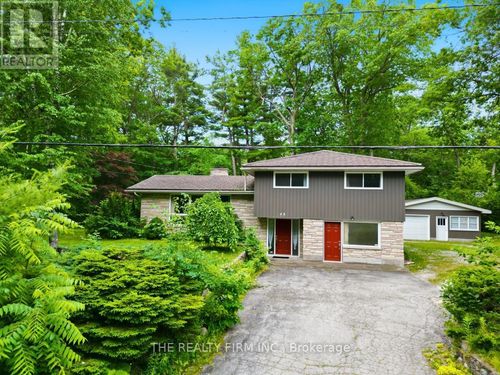 48 Lake Rd, Grand Bend, ON, N0M1T0 | Card Image