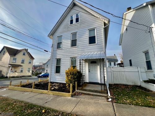 31 Davis St, Phillipsburg, NJ, 08865-2960 | Card Image