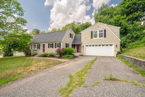 10 Carlida Rd, Groveland, MA, 01834-1705 | Card Image