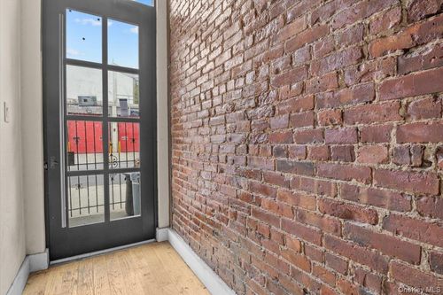 34 Rockaway Ave, Brooklyn, NY, 11233-2508 | Card Image