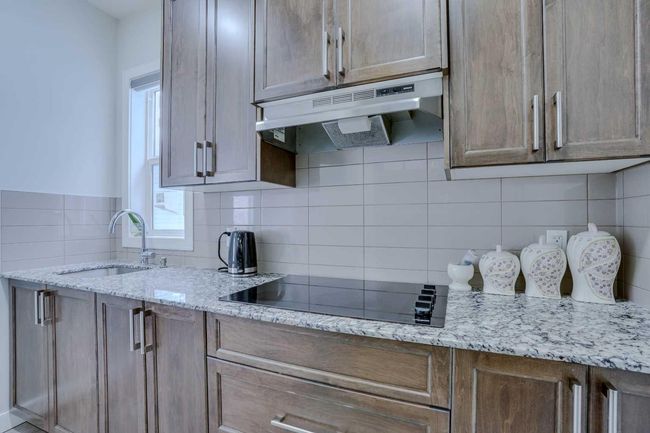 24 Corner Meadows Row Ne, House detached with 6 bedrooms, 3 bathrooms and 7 parking in Calgary AB | Image 11