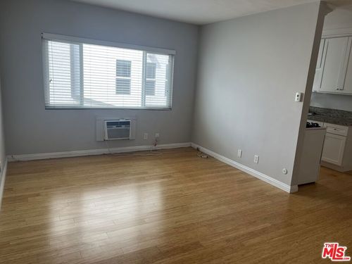 3-233 N Park View St, LOS ANGELES, CA, 90026 | Card Image