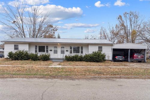 224-222-224 W Wellington St, Waterloo, IA, 50701-2510 | Card Image