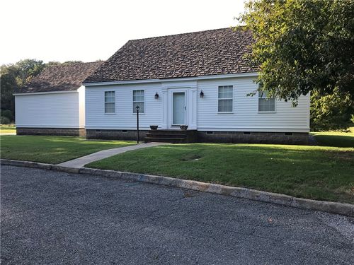 21746 Troon Ln, Siloam Springs, AR, 72761-9612 | Card Image