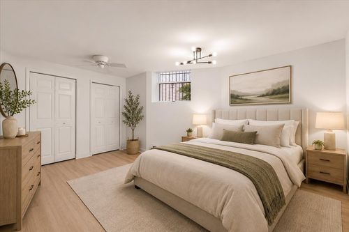 gn-3145 N Cambridge Ave, Chicago, IL, 60657-4634 | Card Image