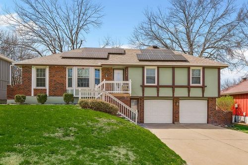 7824 Westridge Rd, Raytown, MO, 64138-2507 | Card Image