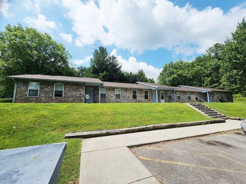 d-180 Ashwood Dr, Tazewell, VA, 24651 | Card Image