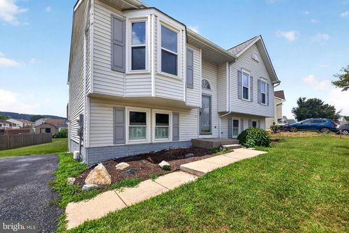 105 Colliery Dr, THURMONT, MD, 21788-3109 | Card Image