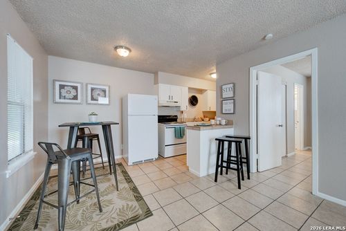 apt-304-321 Verne St, San Antonio, TX, 78221-1561 | Card Image
