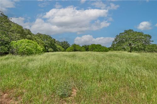 122 Starlight Path, Red Rock, TX, 78662-2022 | Card Image