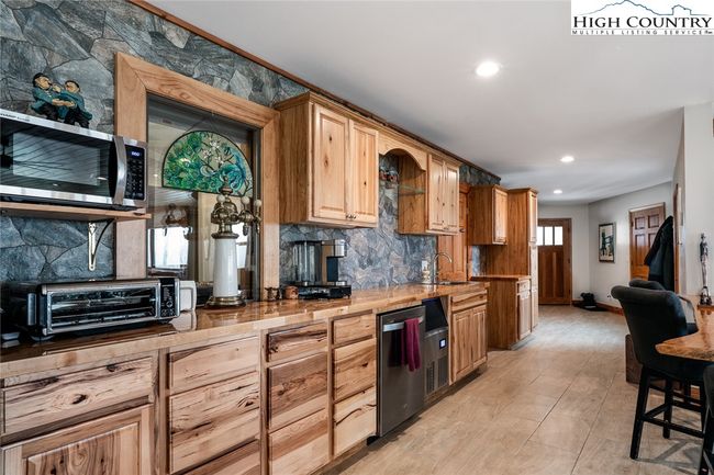 45 Dunvegan Rd, House other with 4 bedrooms, 7 bathrooms and null parking in Banner Elk NC | Image 33