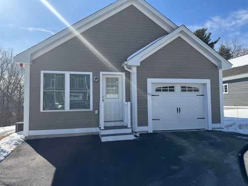 113 Memory Ln, Laconia, NH, 03246-4913 | Card Image