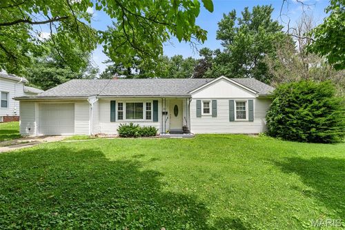 409 Hillside Avenue, Hillsboro, IL, 62049 | Card Image