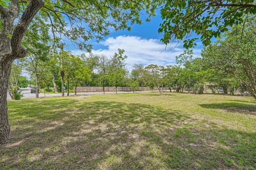401 Oak Plz, Austin, TX, 78753-5624 | Card Image