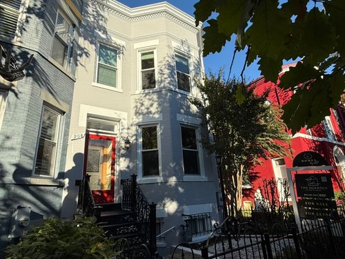 908 11th St Ne, WASHINGTON, DC, 20002 | Card Image