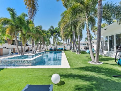 207 Royal Palm Dr, Fort Lauderdale, FL, 33301-1412 | Card Image