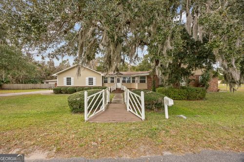 208 E Hall St, Saint Marys, GA, 31558-8445 | Card Image