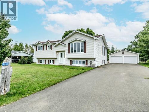 123 Acadie St, Saint Antoine, NB, E4V1B5 | Card Image