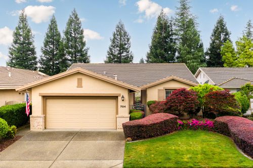 704 Wagon Wheel Ln, Lincoln, CA, 95648-8108 | Card Image